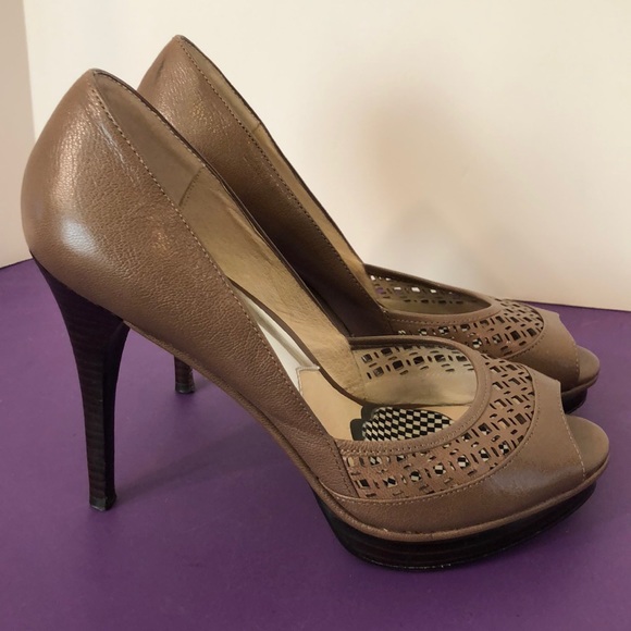 MICHAEL Michael Kors Shoes - Michael Kors size 7 1/2 light brown platform heels